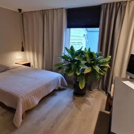 فيلة Luxurious At Troldhaugen
