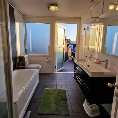 Luxurious At Troldhaugen فيلة *